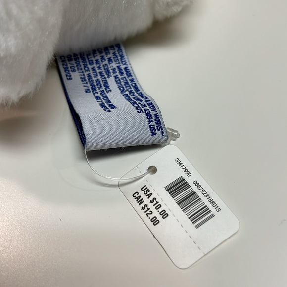 Holiday stuffed animals. - Picture 15 of 16